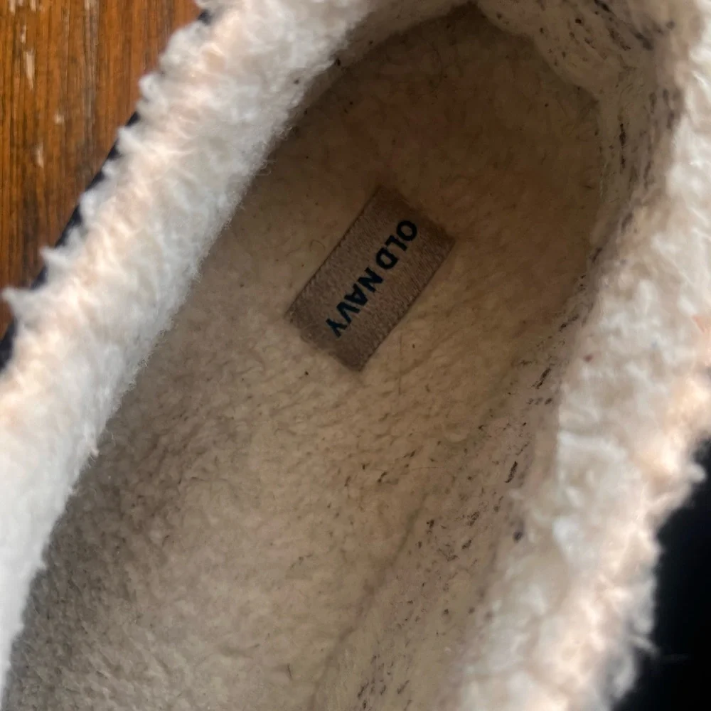 Old Navy Men's Navy Blue Slip-On Loafers - Picture 5 of 7